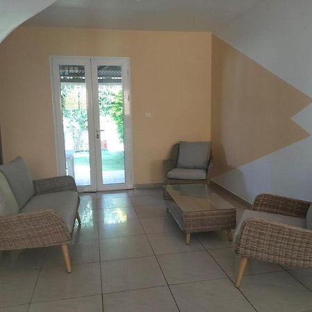 Petite Maison A 12Mn Du Bassin De Manapany Сен-Жозеф Экстерьер фото